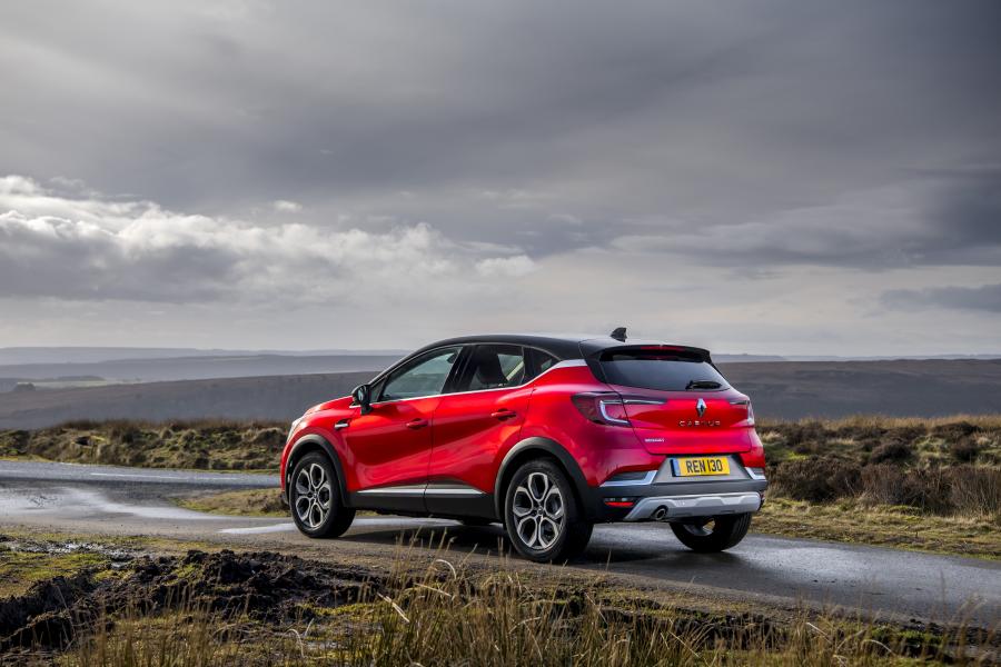  Renault Captur S-Edition 2019 года  (UK) (фото 10 из 40)